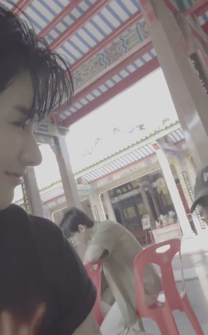 Beruang Kutub 🐶✈️ tweet media