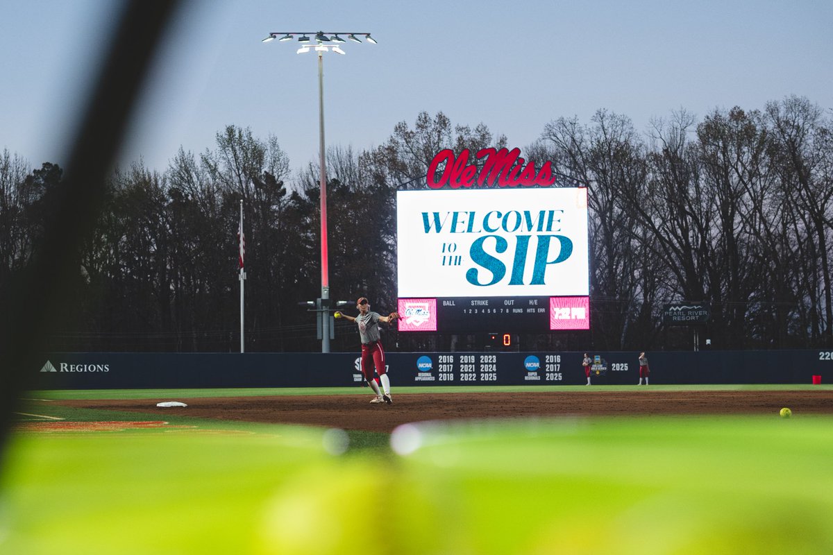 Oklahoma Softball tweet media