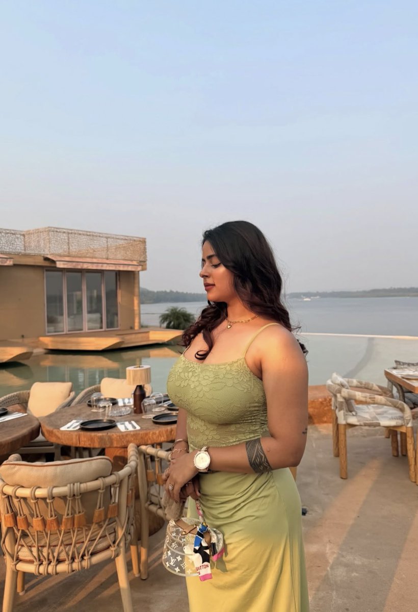 Neninthe tweet media