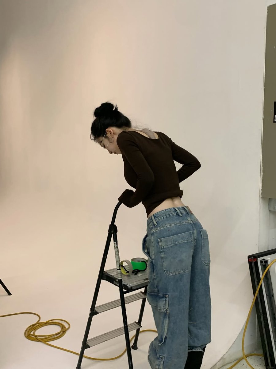 순간의 카리나 tweet media