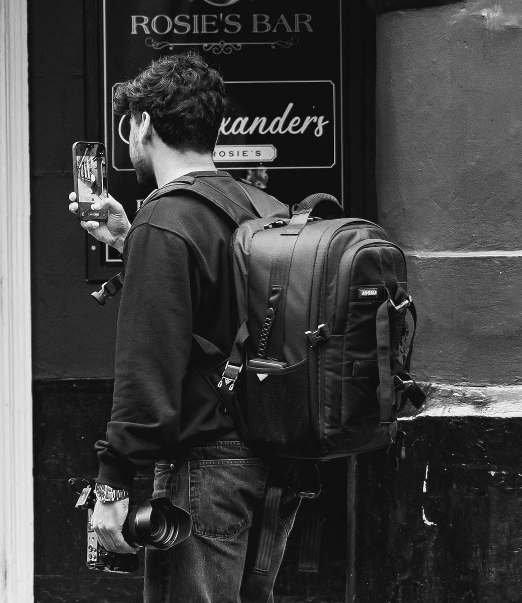 TraceyJacksonHI's tweet photo. Tracey Jackson
Newcastle Upon Tyne UK

Nikon Z6II 24-400mm Z VR

@TraceyJacksonHI @UKNikon @DPhotographer #TraceyJacksonHI #streetphotography #photography #blackandwhitephotography #photographers #everybodystreet #VCSO 

Copyright ©️ @TraceyJacksonHI https://t.co/IHdsPegAqp