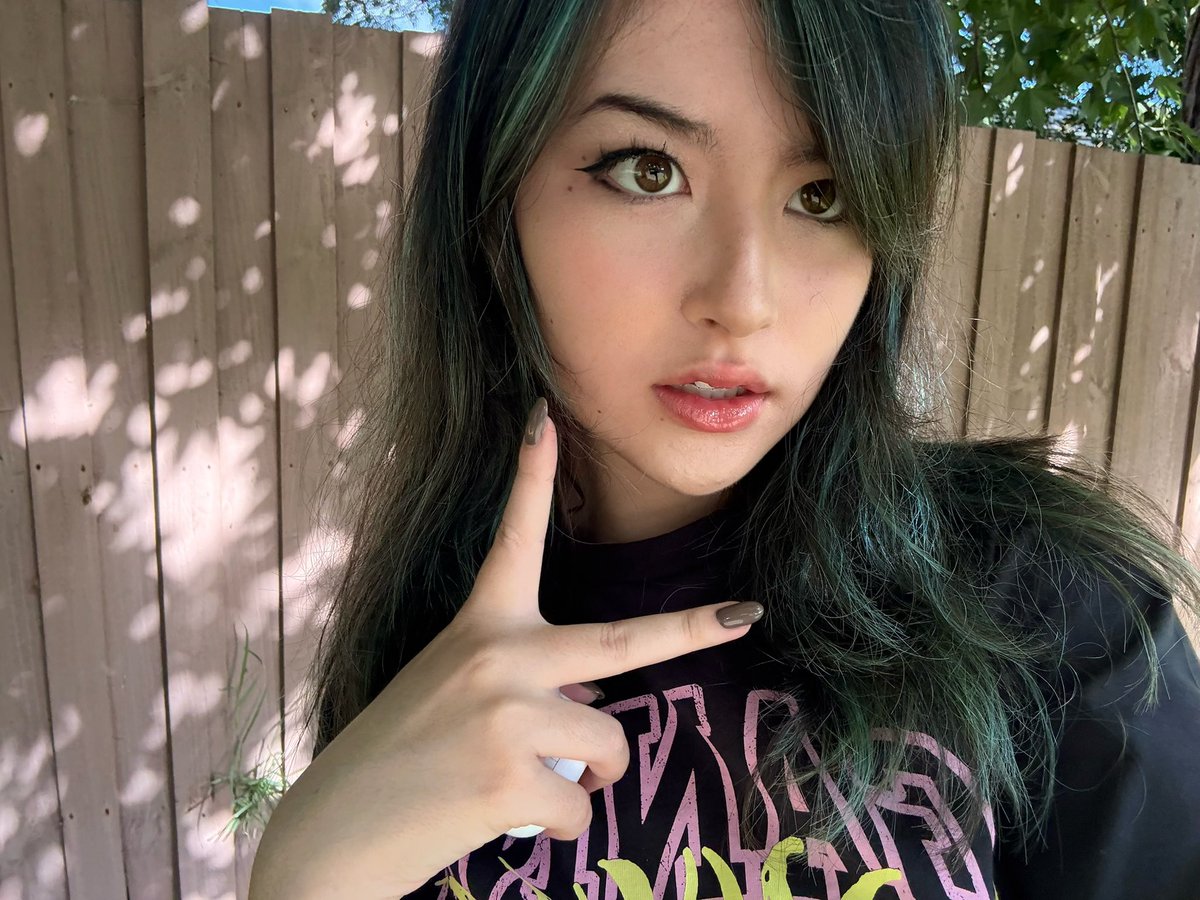 Klara Böhringer Shady Facts tweet media