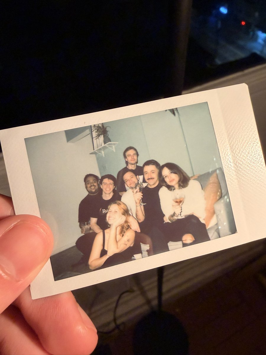 henrique/h3lp tweet media