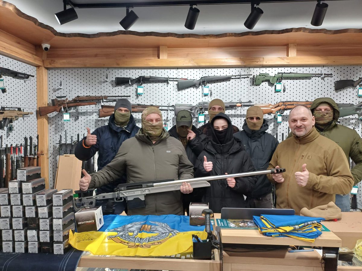 Maple Syrup O'Fella 🇨🇦 #TeamYuri. ▄︻芫══━一 tweet media