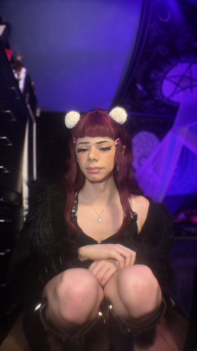 𝑷𝒓𝒊𝒏𝒄𝒆𝒔𝒔 𝑭𝒍𝒐𝒓𝒂 🏳️‍⚧️👑💖 tweet media