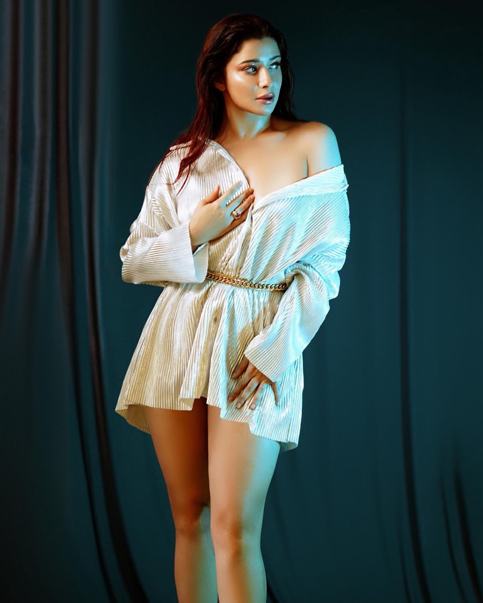 Only Heroines tweet media