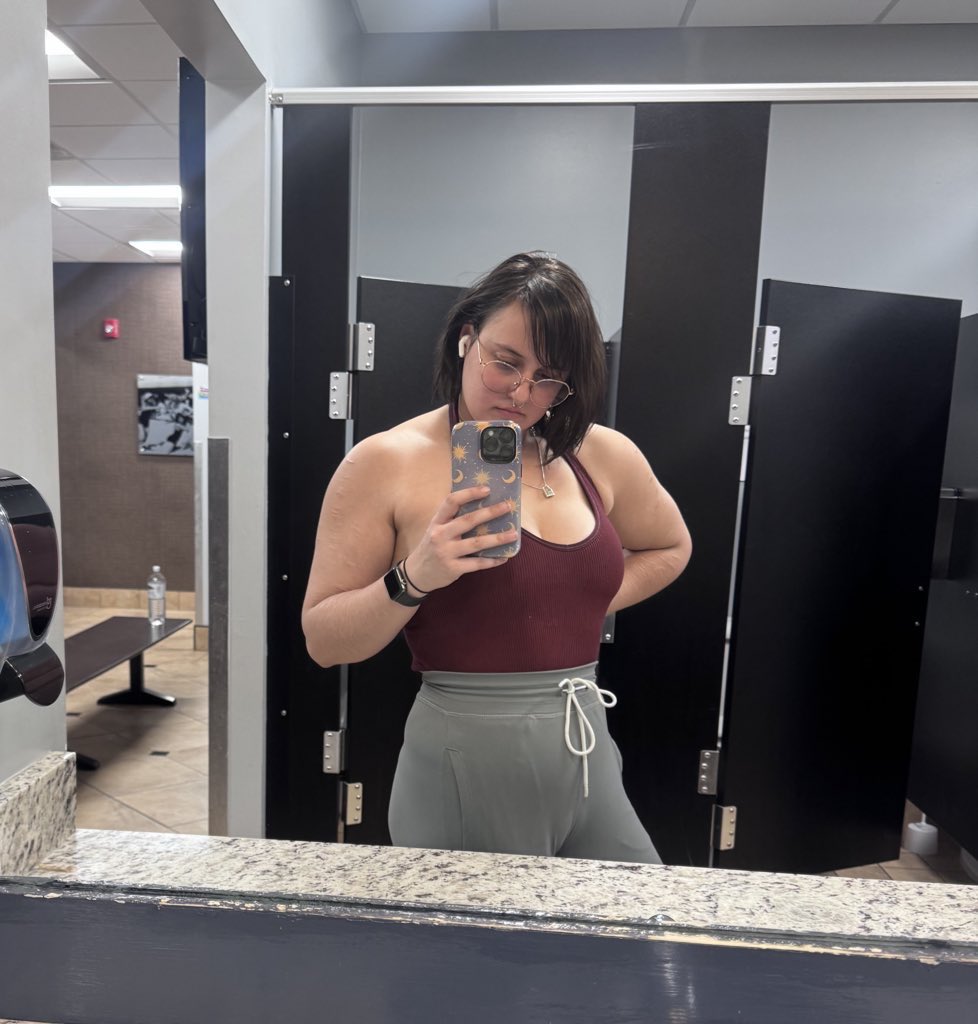 Abi 𓃦 Wriothesley my wife tweet media