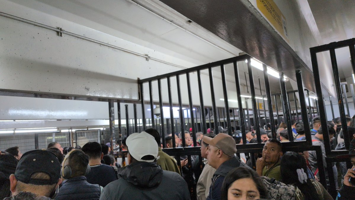 Baticholo52 tweet media