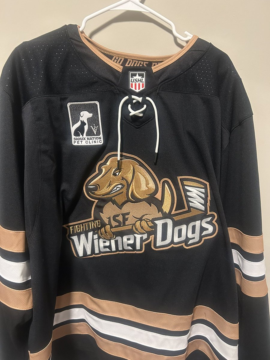 Ian Hartitz tweet media