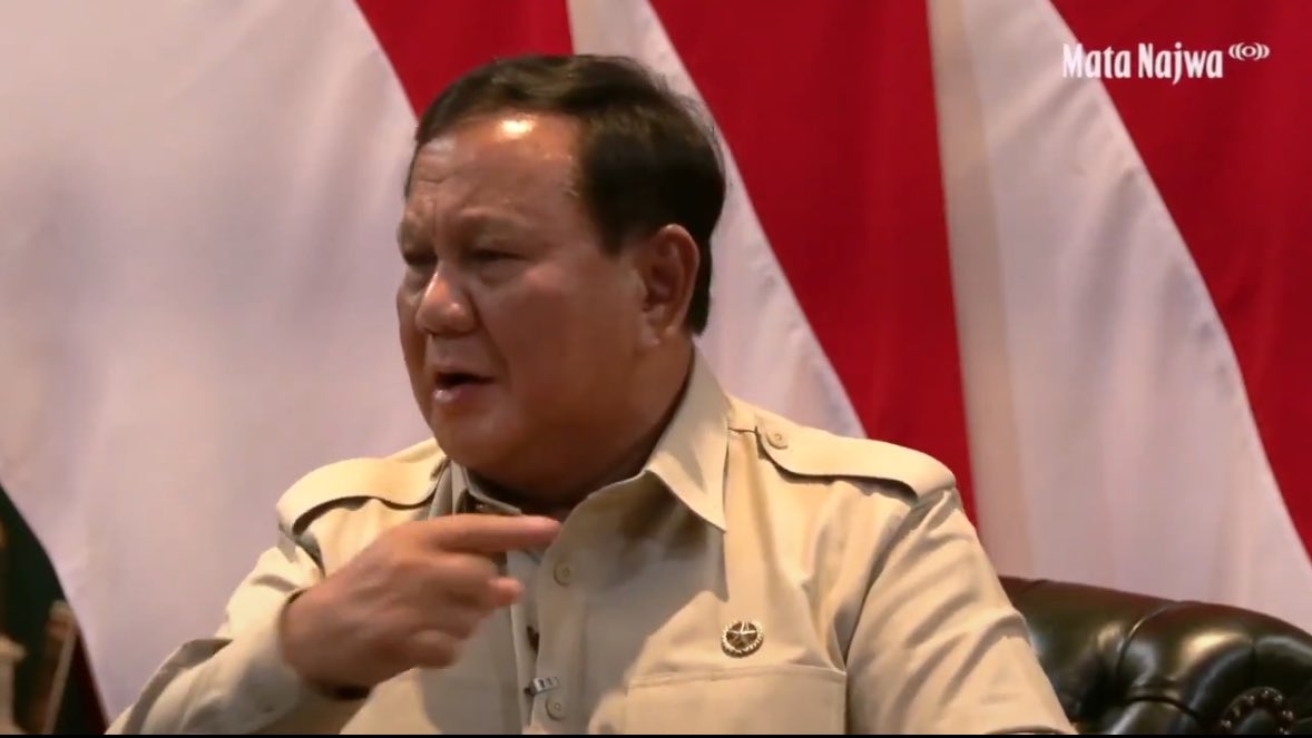 Indonesian Poop Base tweet media