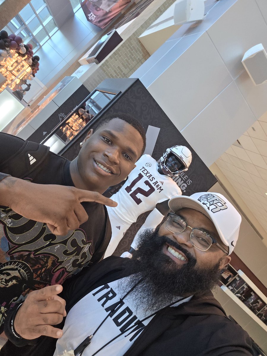 #nodayzoff tweet media