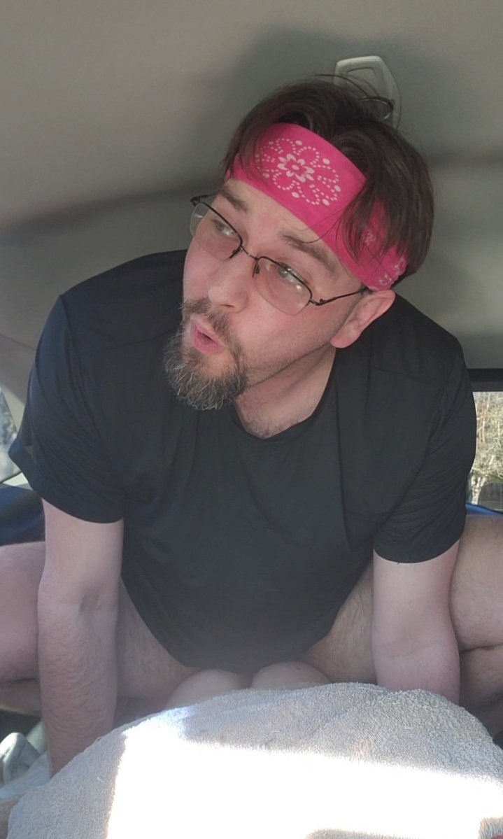 CyberHugg tweet media