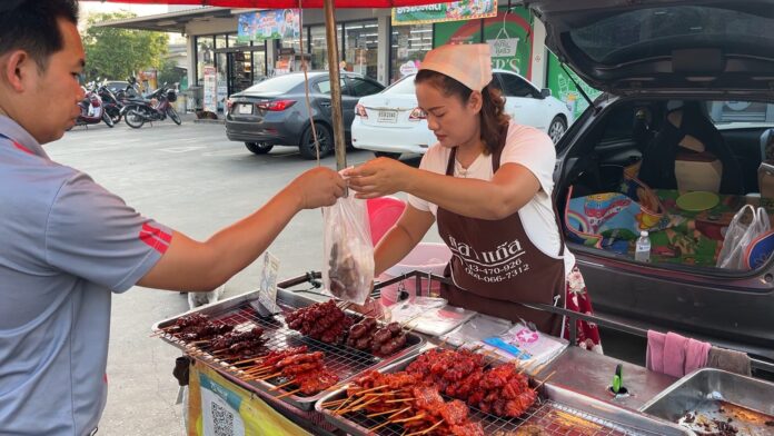 Khaosod English tweet media