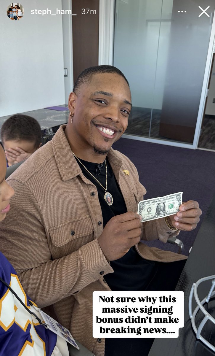 VikingzFanPage tweet media