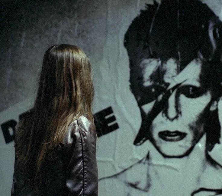 eve evie yves tweet media