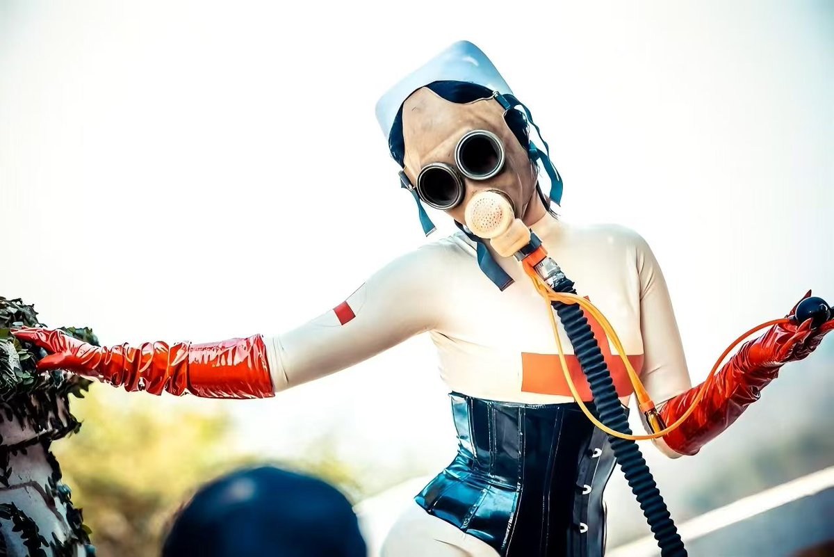 绮语S_Findom🖤 tweet media