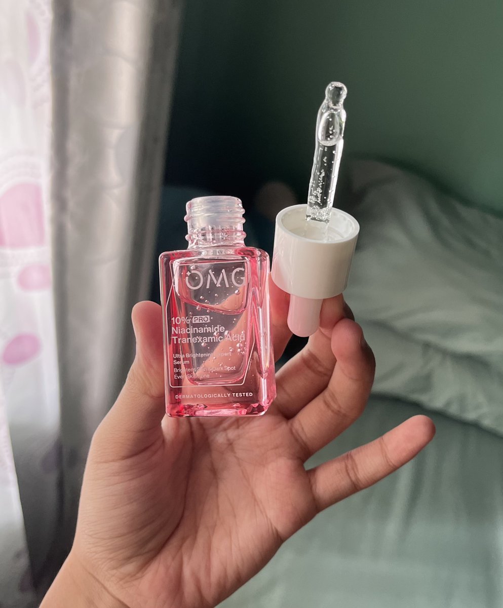 helloayu tweet media