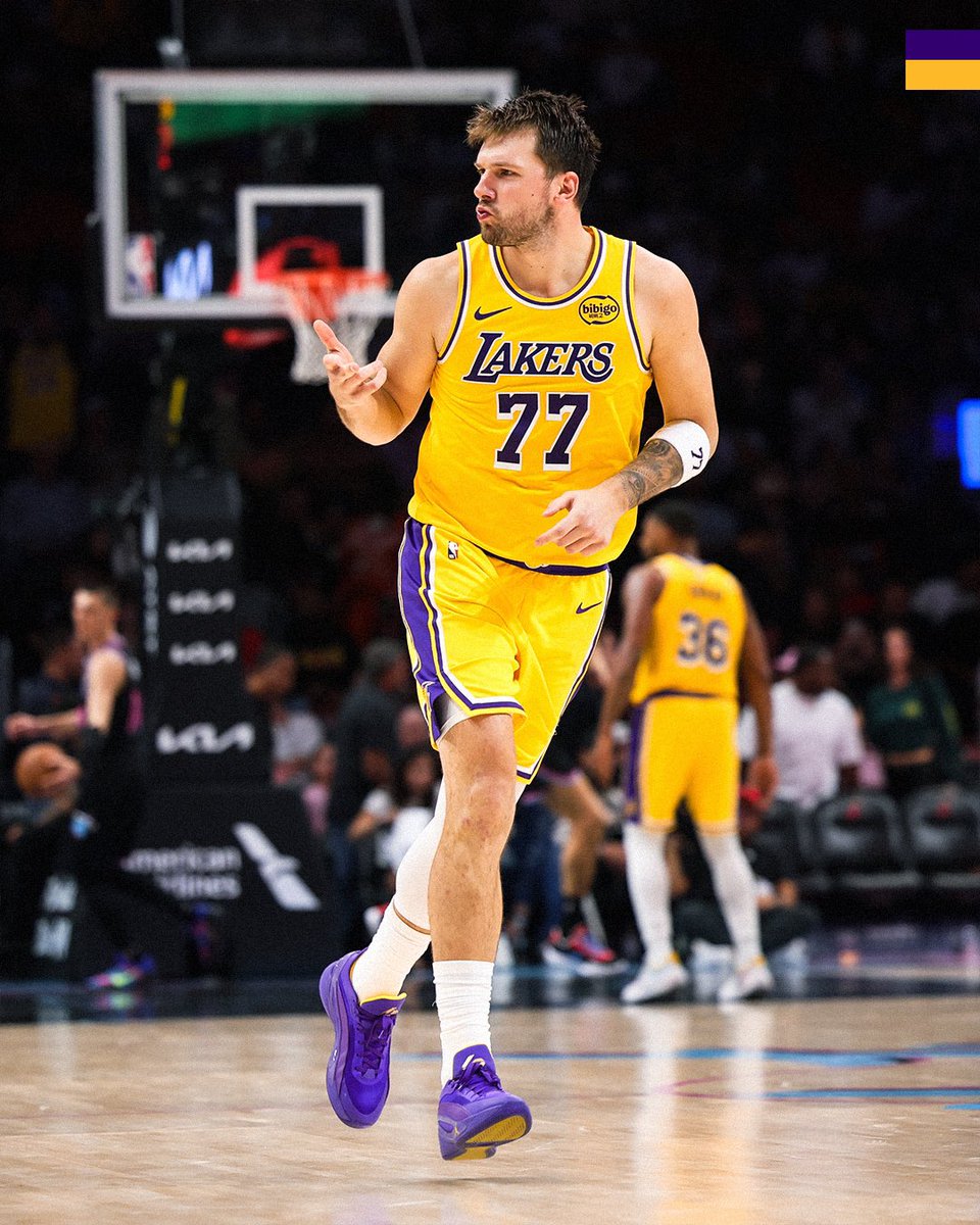 Clutch Time tweet media