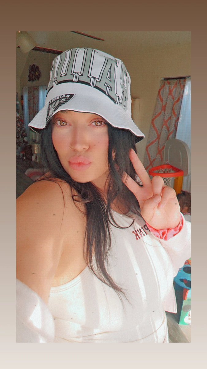 keeekeeeks's tweet photo. #summer25 #raidernation https://t.co/ep0g5SoNYU