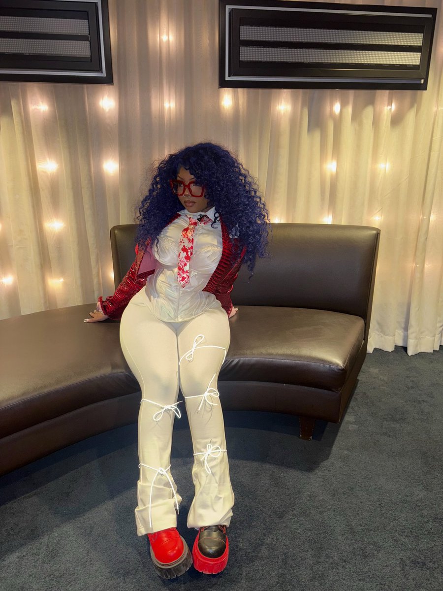 crybaby ✨ tweet media