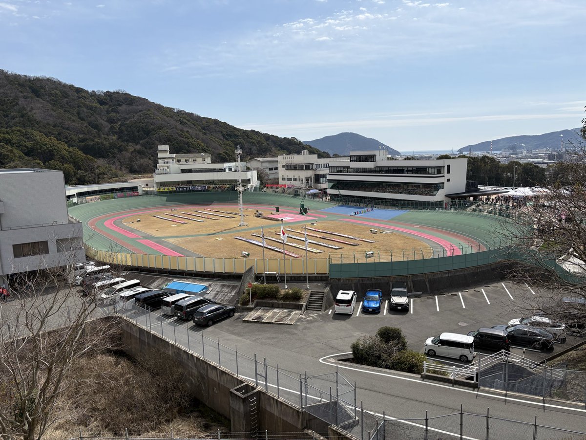 ピカピカ tweet media