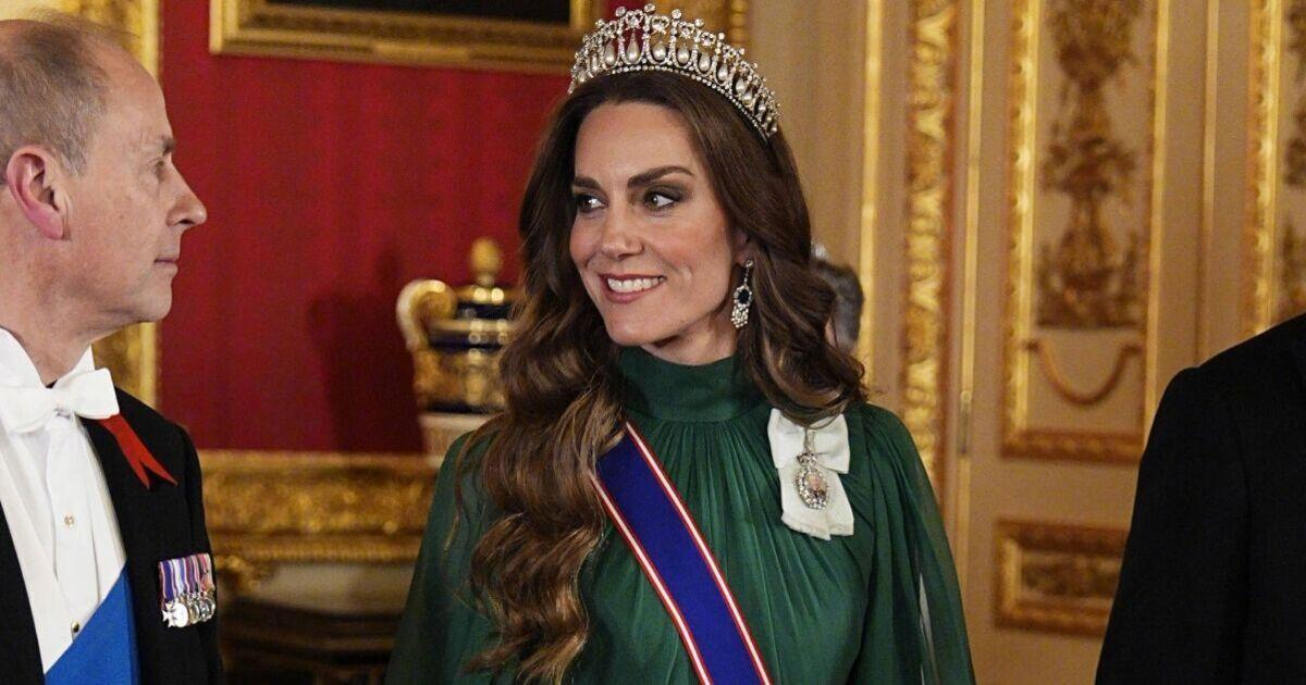 Daily Express tweet media