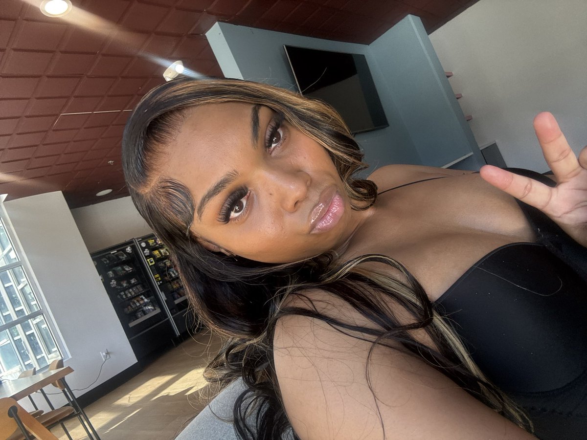 Nova 💞 tweet media