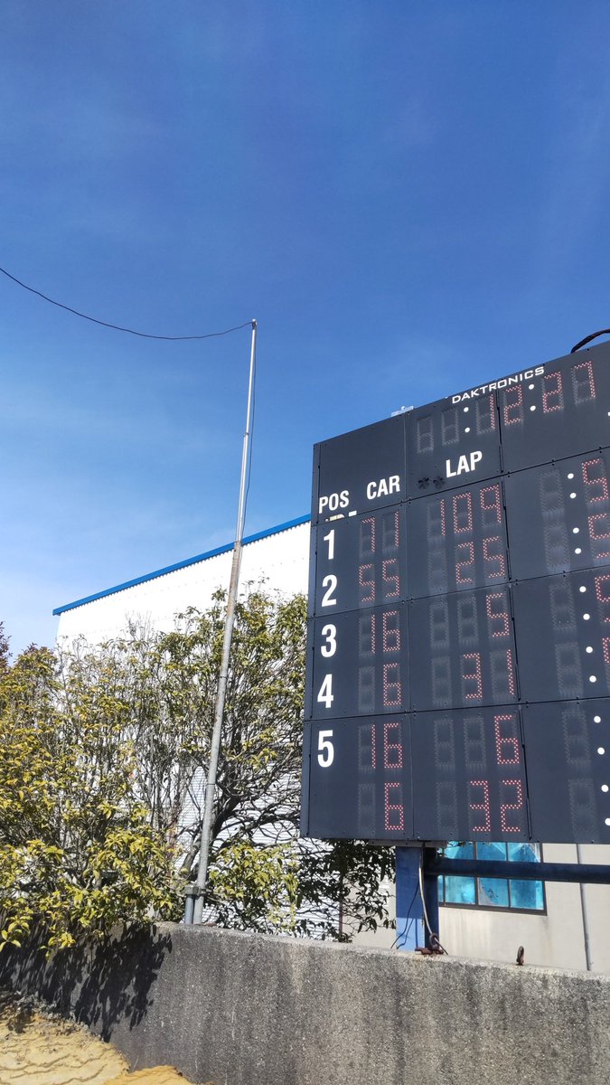 Team2st's tweet image. 午前中終了。109周しました（笑）
天気も良いし暖かい。絶好のお昼寝日和

#2st保存会　#2スト　#RS125　#鈴鹿サンデーロードレース　#GP3　#kohsaka　#鈴鹿サーキット