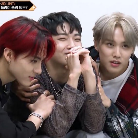 cham 🍁🌙 tweet media