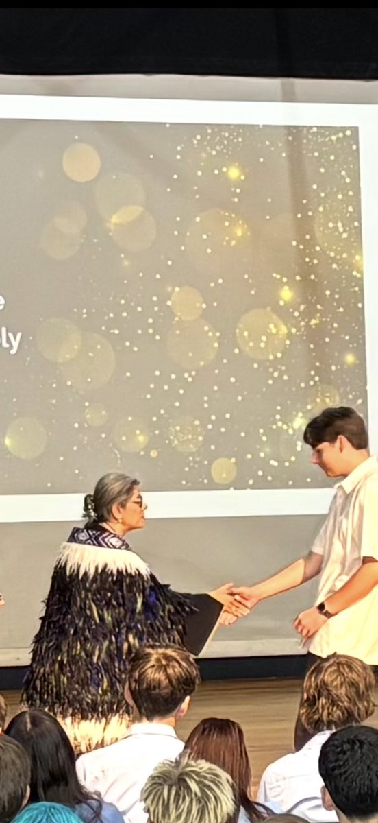 Becs 🍉 tweet media