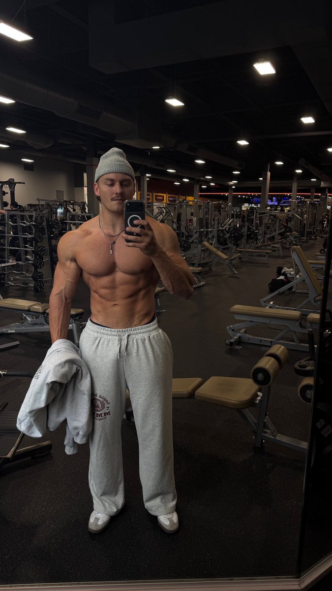 AlphaAdam 👑 tweet media