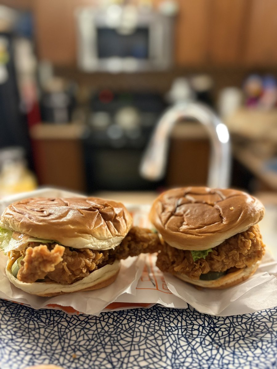 🦆🚗 tweet media