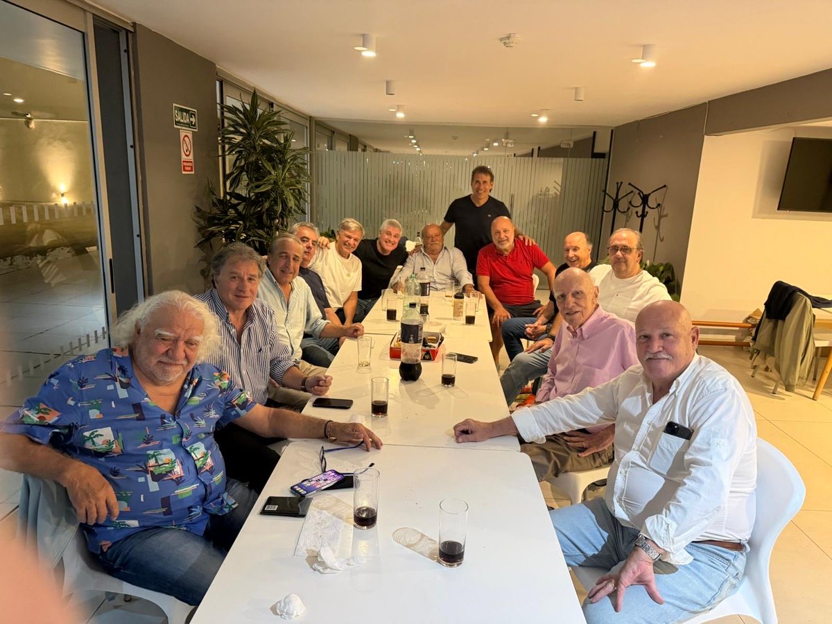 Adrian Leiza tweet media