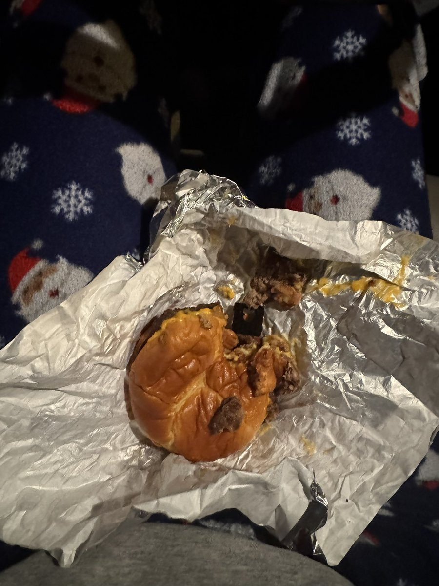 rich off cakesss 💵🍰 tweet media