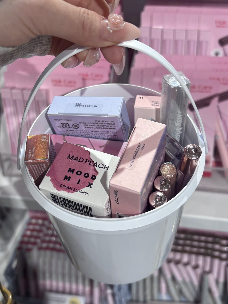 𝑁𝑜𝑒𝑐ℎ𝑖 tweet media