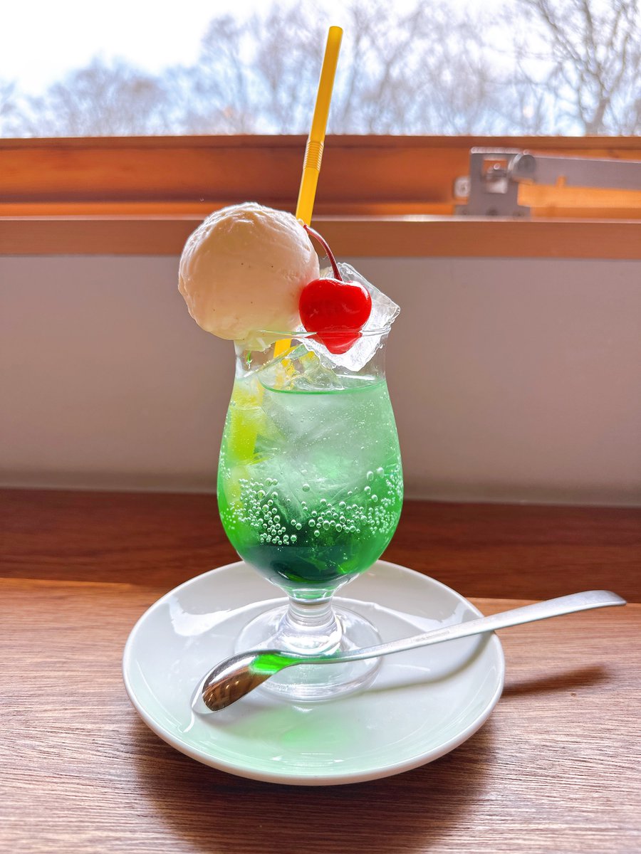 ヴェトロ tweet media