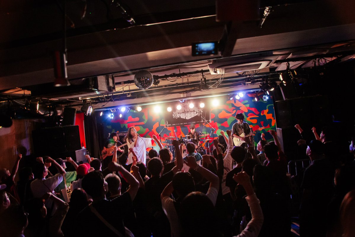 WeekendAll tweet media