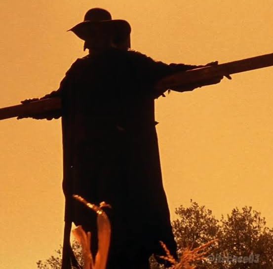 Batman Sabrina tweet media