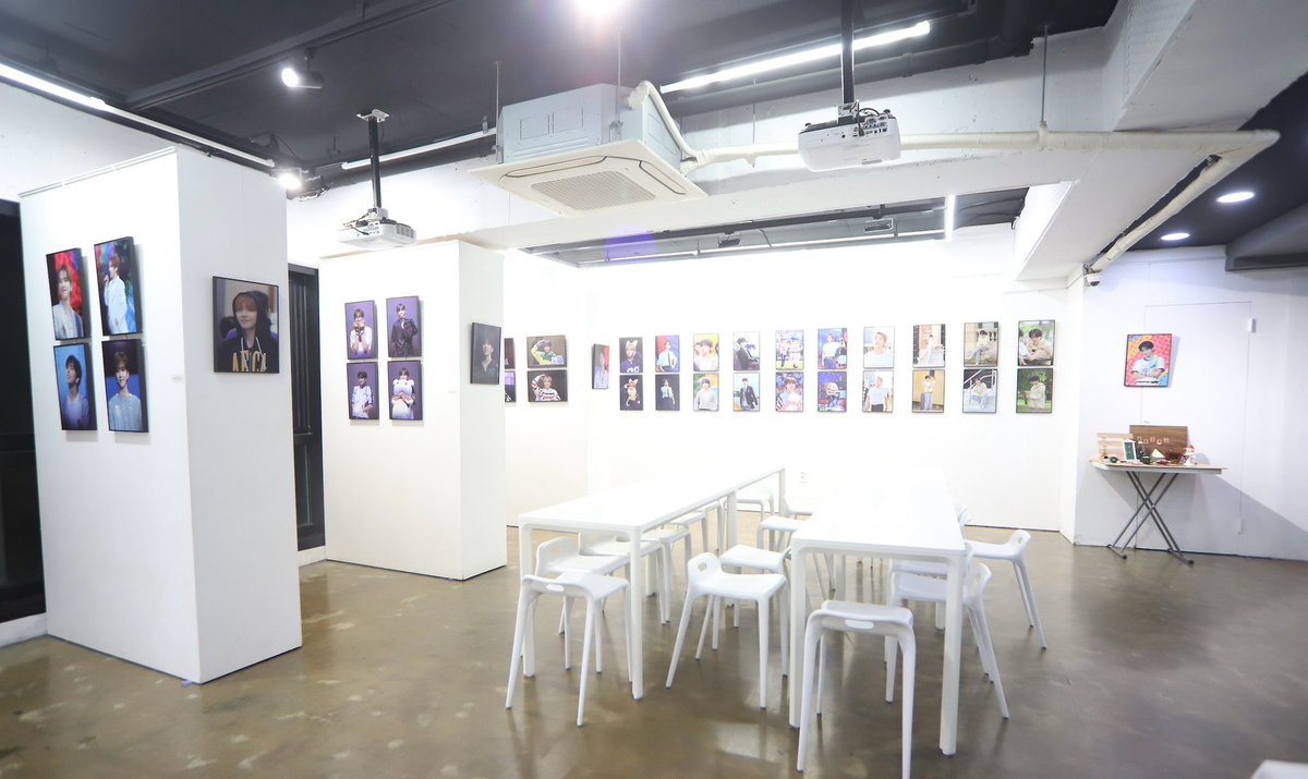 갤러리카페 바이아스 tweet media