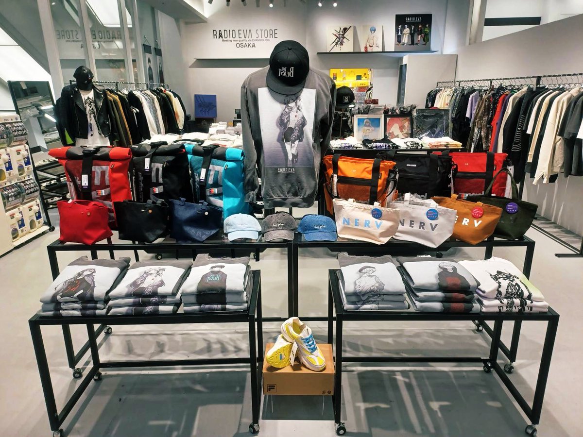 RADIO EVA STORE tweet media