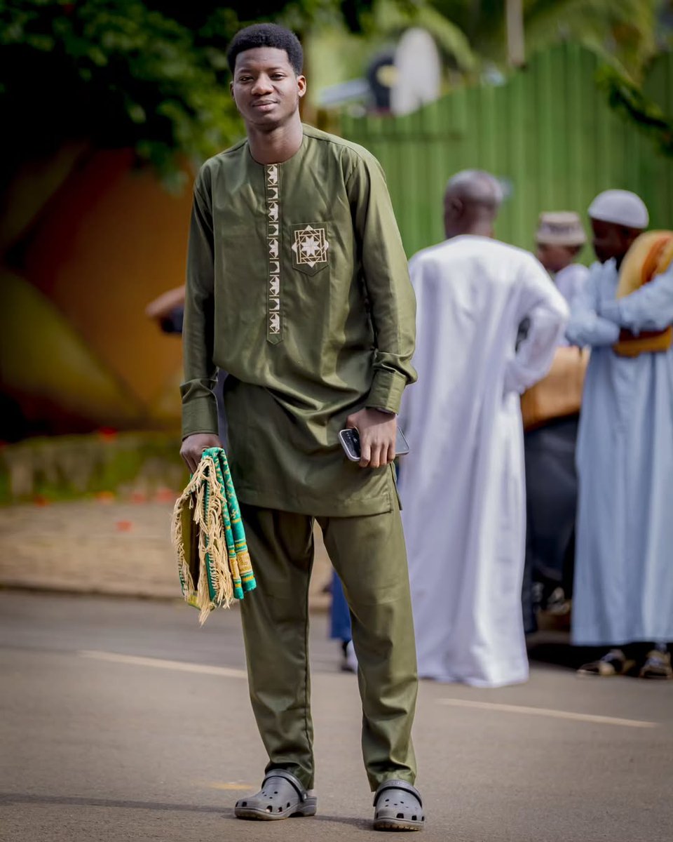 gladiator_1st's tweet image. 📸AMAFOTO📸

Mu gitondo cyo kuri uyu wa Gatanu, tariki ya 20 Werurwe 2026, abakinnyi b’Abayisilamu bakinira APR FC, bifatanyije na bagenzi babo bo mu Rwanda ndetse no ku Isi yose, mu isengesho risoza ukwezi Gutagatifu kwa #Ramadhan.

Ku rwego rw'Igihugu, iri sengesho ryo