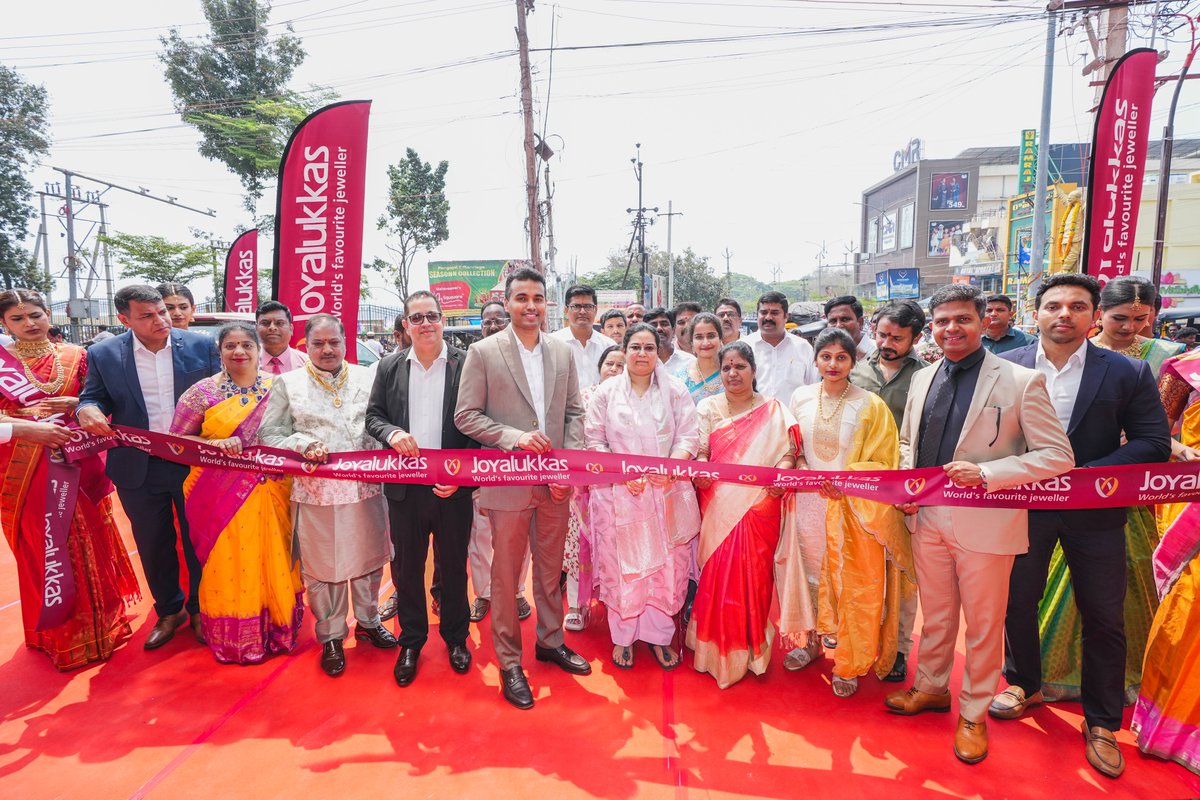 Joyalukkas tweet media