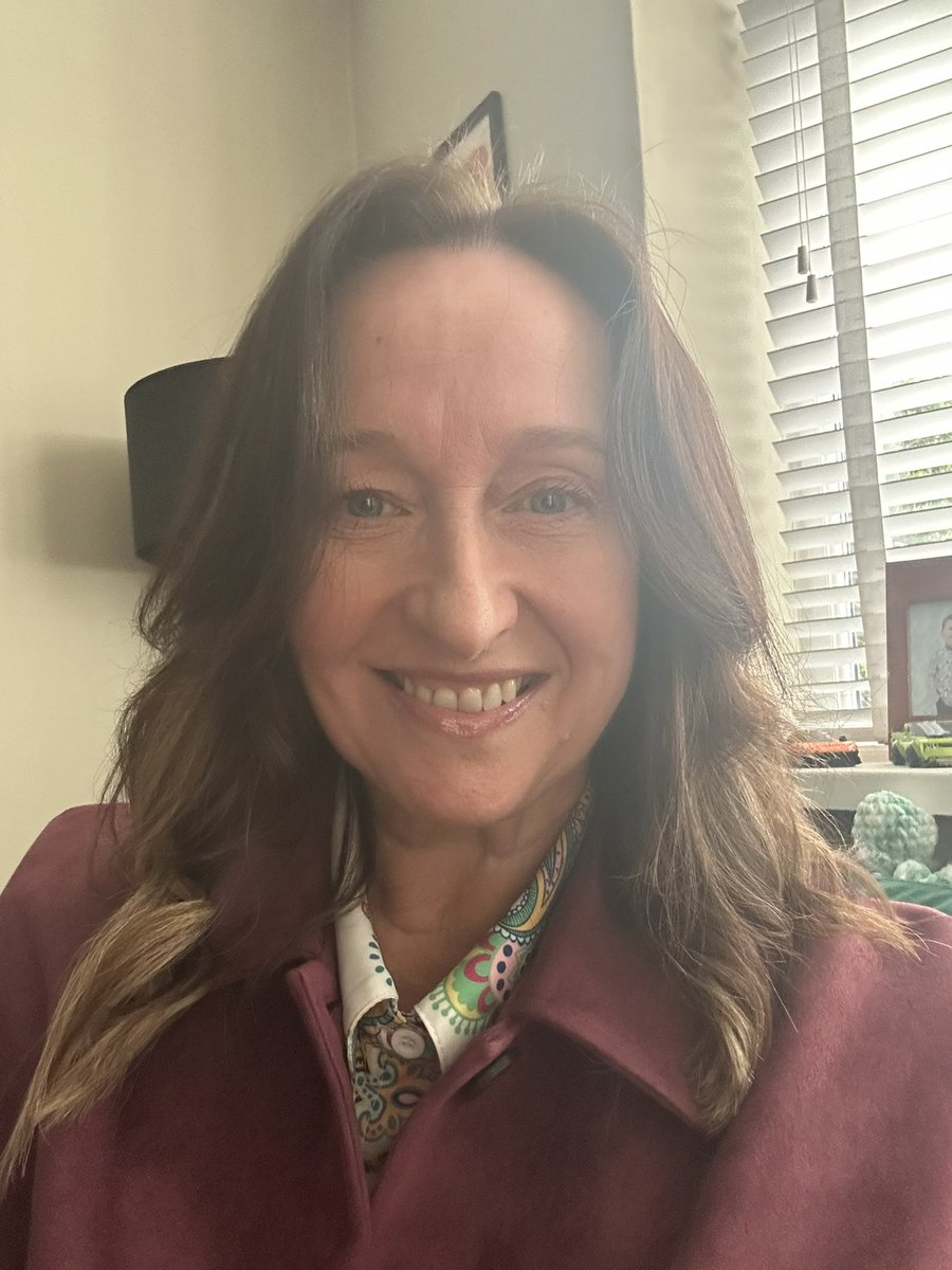 Esther 😁💙 tweet media