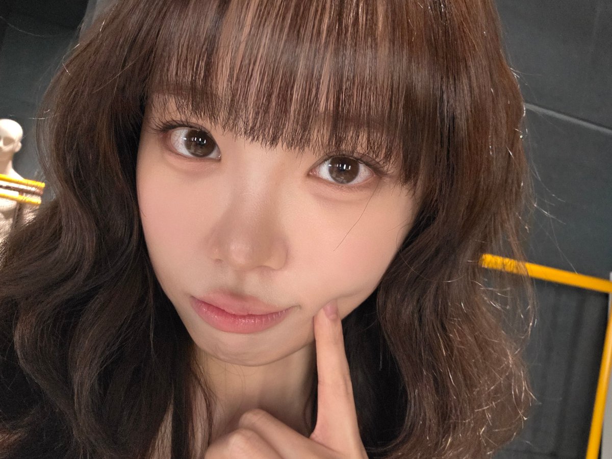 chaewon archive tweet media