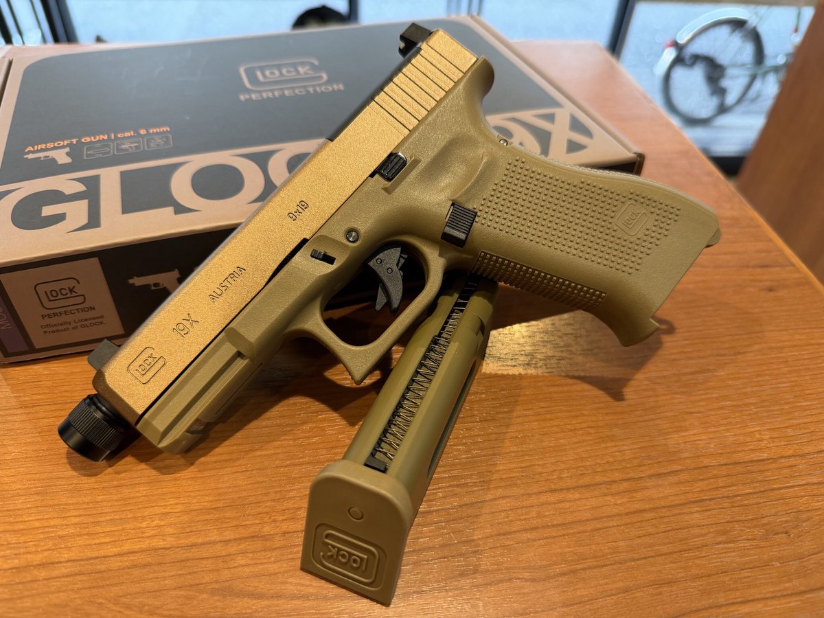 SFBC Bar&Café tweet media