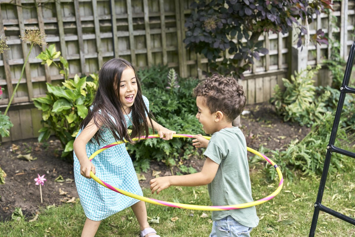 FreeWillsMonth's tweet photo. Give every child the most powerful gift – a safe and happy childhood. With a gift in your Will to @NSPCC you can help make that happen. https://t.co/vRJv6e3oVT. https://t.co/HaJc6Buk1O