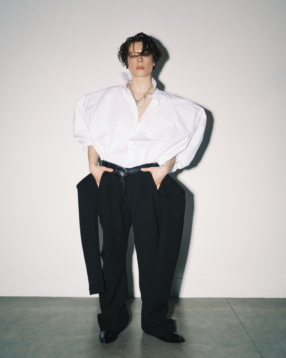 🦔 M:LOM (emma z. d’arcy’s version) tweet media