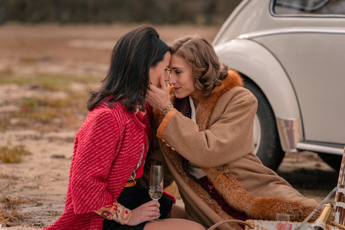 Diagonal TV tweet media