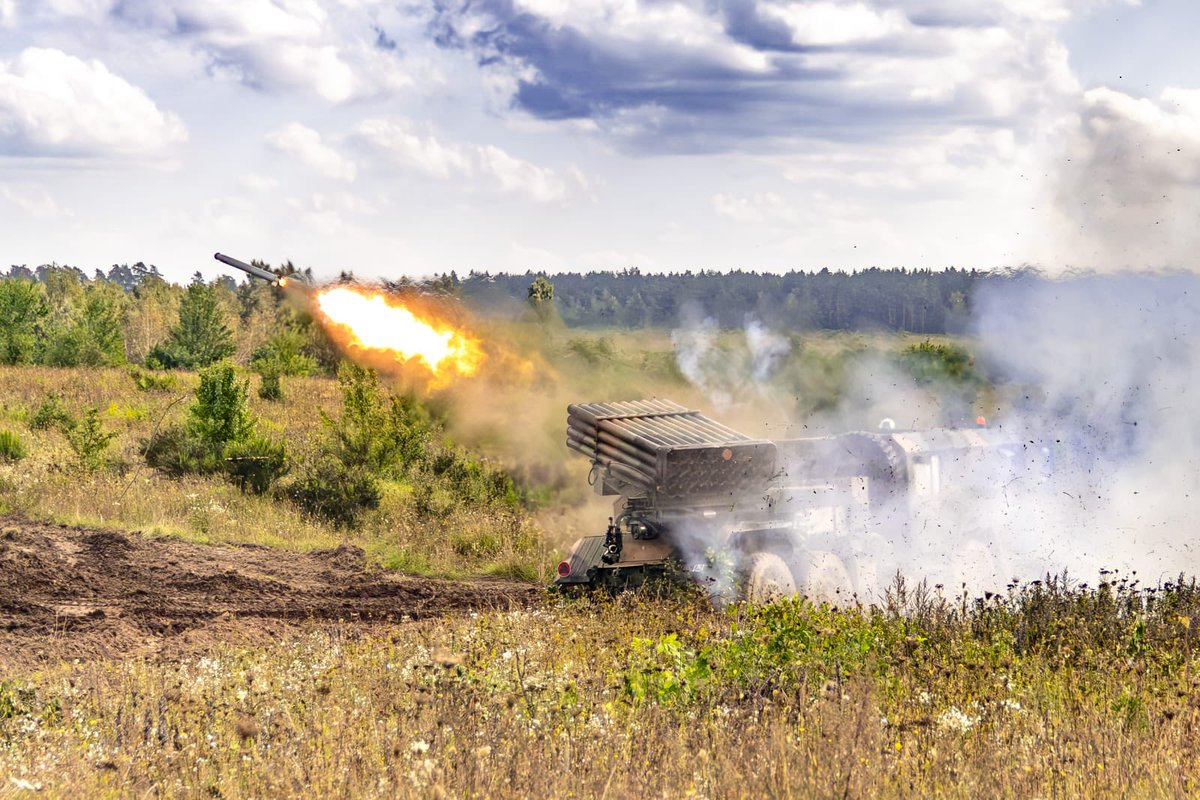 WB GROUP tweet media