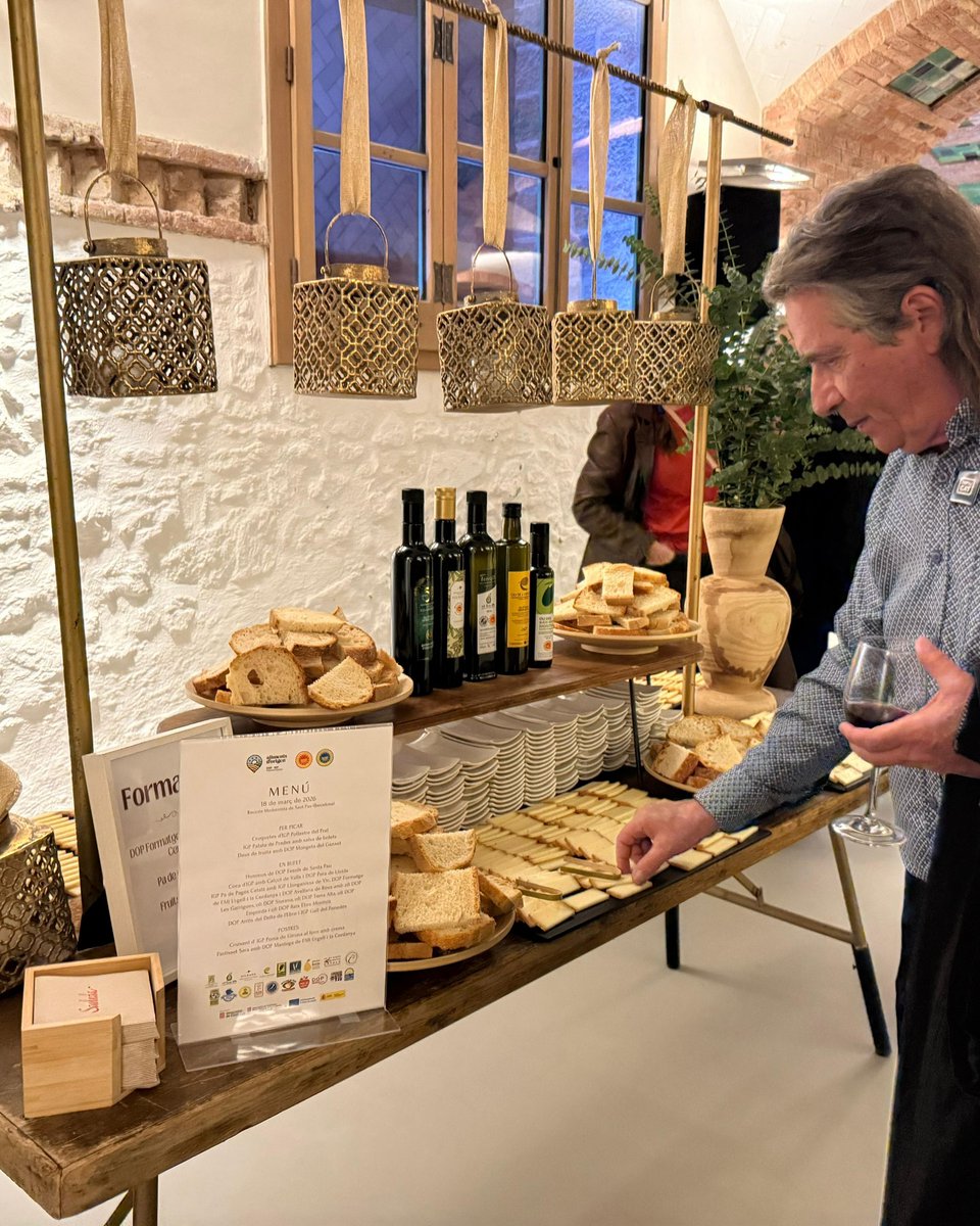 Oli de l'Empordà tweet media